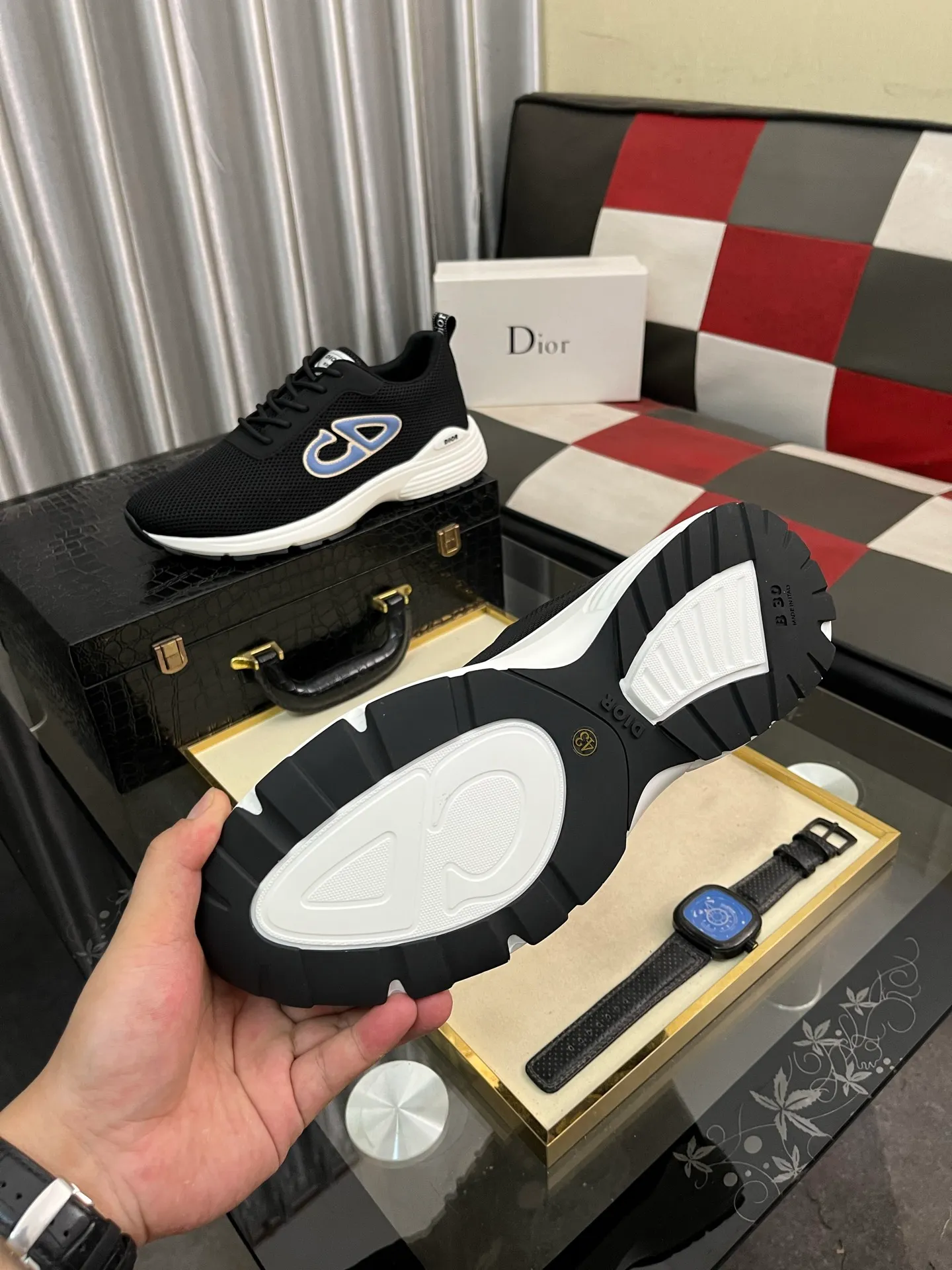 Men's Men's Shoes 💰440⌚️⌚️[Dior] Dior's new casual men's shoes are launched in Hong Kong counters. Official website 1:1 production. Original Italian materials. Designed by European and American masters. Perfect shape to create counter quality. Solid color rubber wear-resistant outsole and classic dazzling head! Super versatile and very comfortable. High-end without losing taste, fashionable and novel! ! Absolute focus! Code number: 38-444️⃣Colors available